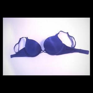 Victoria's Secret 32D Miraculous Plunge Padded Bra